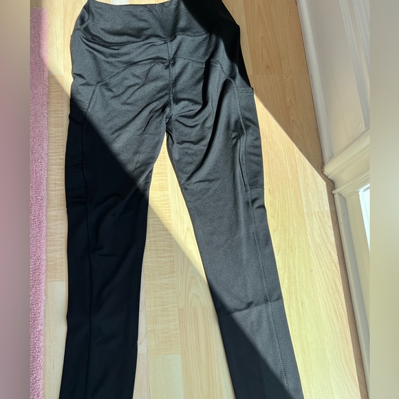 Black leggings with side pockets - Picture 2 of 3